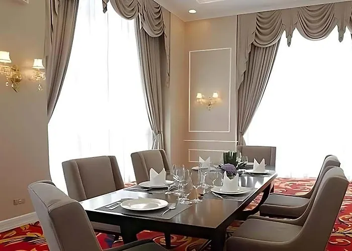 Rizal Park Hotel 5*