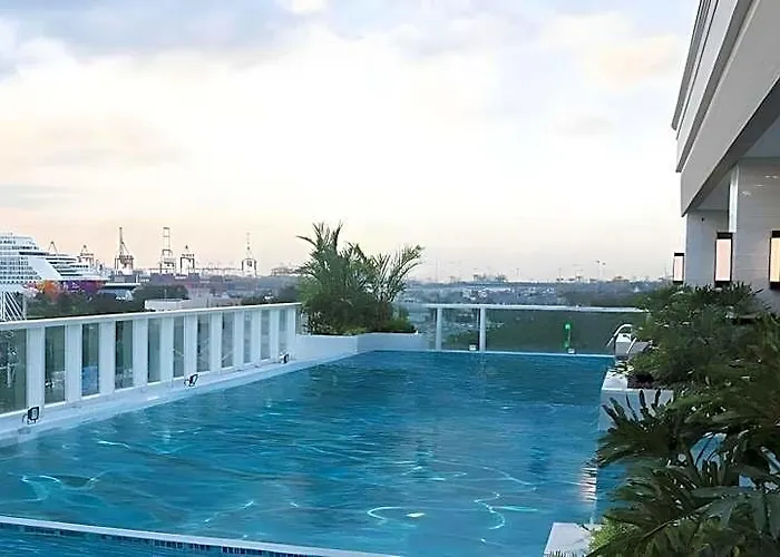 Rizal Park 5*